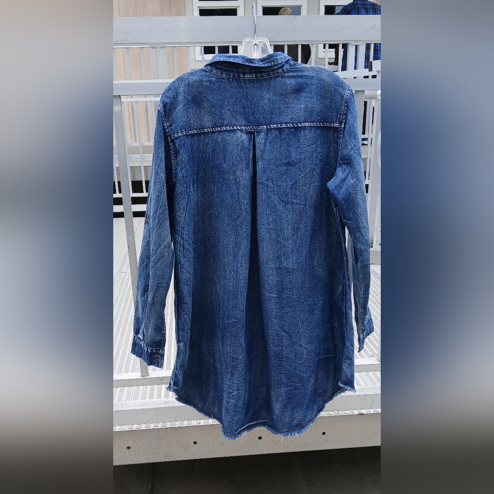 LARA Fashion Denim Button Down Shirt Size L
